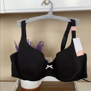 NWT cacique tshirt bra size 44D